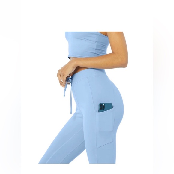 ALO like new without tags - Picture 3 of 3